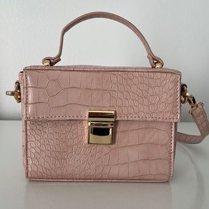 Crossbody Croc textured purse